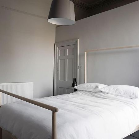 Апартаменты Spacious Georgian Pad - Free Parking - Walk To Бат Экстерьер фото